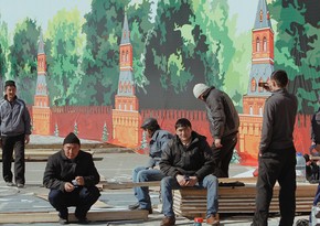 Rusiyada miqrantların qalma müddəti il ərzində 90 günə qədər azaldılır