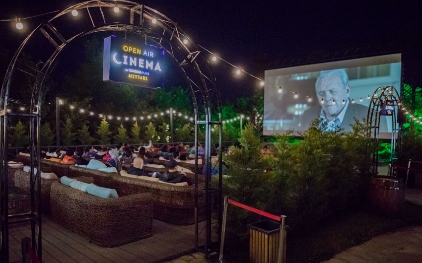 “CinemaPlus” açıq havada yeni kinoteatr açdı