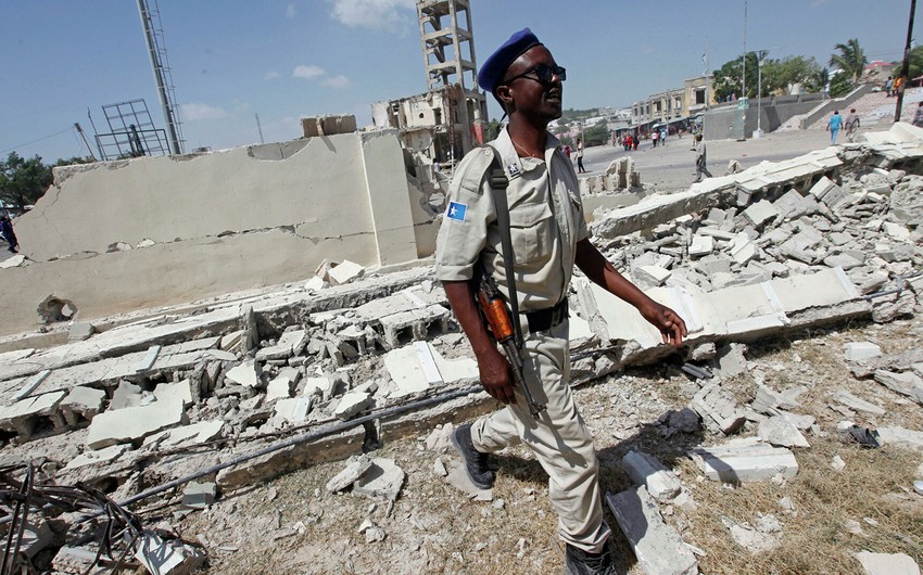 При взрыве в столице Сомали погибли три человека
