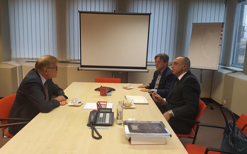 Руководитель диаспоры встретился с вице-президентом парламента Люксембурга