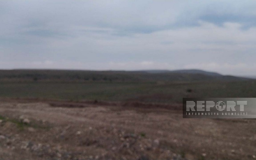 Media representatives visit area where mine explosion killed civilians in Tartar 