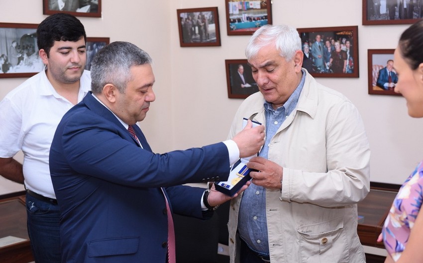 Kamal Abdulla “Azərbaycan diplomatik xidmət orqanları - 100” medalı ilə təltif edilib