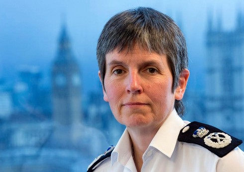 Глава полиции Лондона подала в отставку из-за скандала
