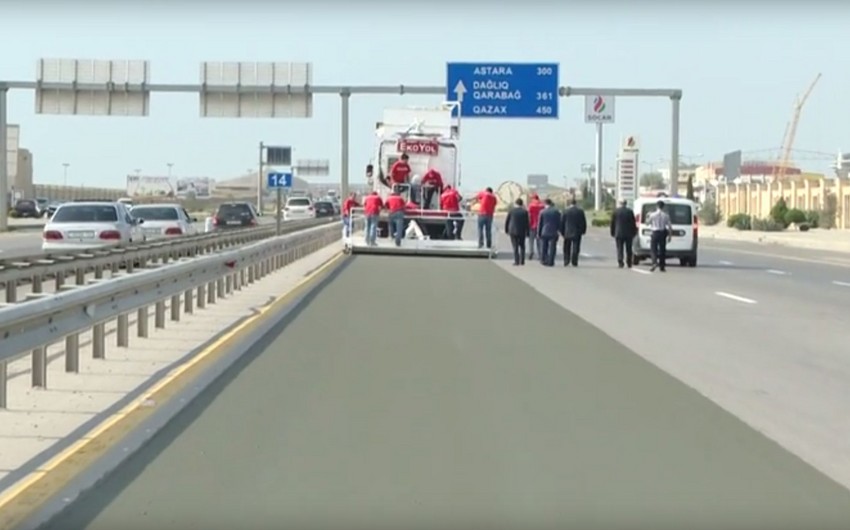 Азербайджан впервые внедряет технологию продления срока эксплуатации дорог - ВИДЕО