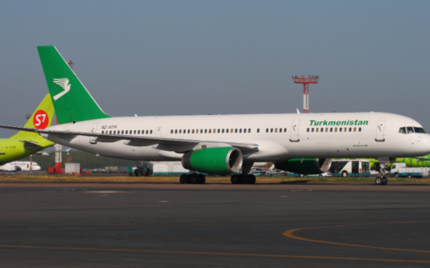 Туркменистан продлил отмену всех международных авиарейсов