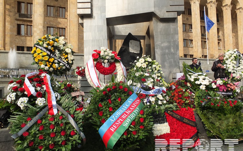 Gürcüstan ictimaiyyəti 9 Aprel faciəsi qurbanlarının xatirəsini anıb