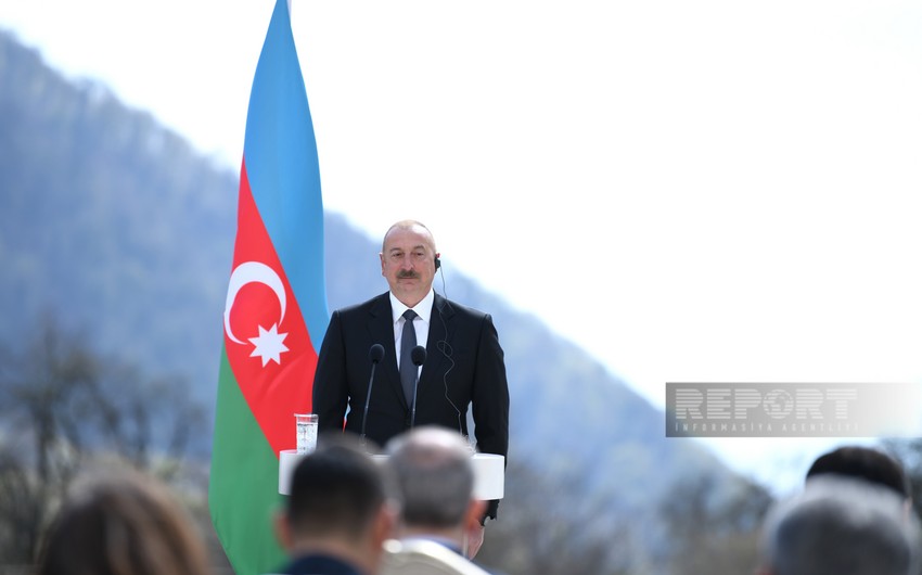 Prezident: Orta dəhlizin həyata keçirilməsində Gürcüstan və Azərbaycan uğurla fəaliyyət göstərir