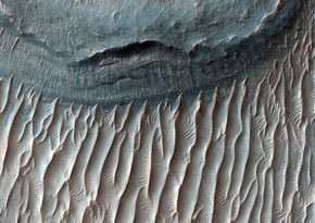 Marsda iri buz yataqları aşkarlanıb 