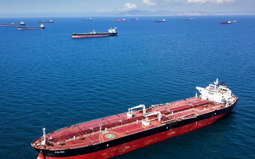 CNN: Российские нефтяные танкеры исчезают с радаров