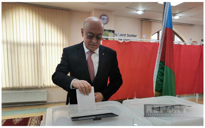 Azerbaijan's minister of emergency situations votes in presidential elections