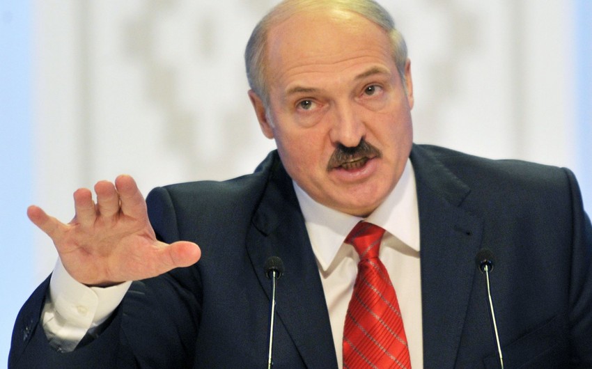 Lukaşenko: Qadınların xətrinə dəyməsin, Qafqazda əsl kişi koloriti var
