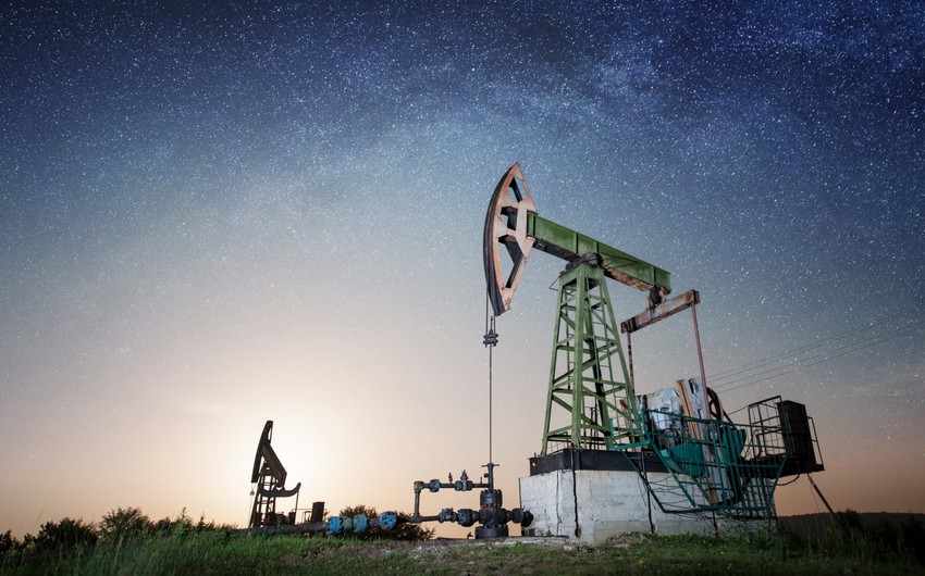 EIA повысило прогноз по добыче нефти в Азербайджане на 2025 год