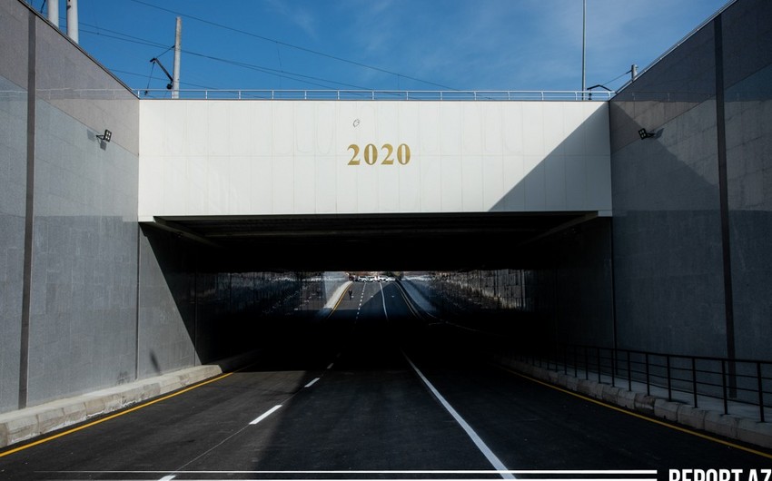 Bakıda üzərindən dəmir yolu xətti keçən iki avtomobil tunelinin açılışı keçirilib - VİDEO - YENİLƏNİB
