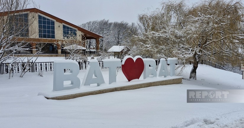 Batabat yaylağına güclü qar yağır