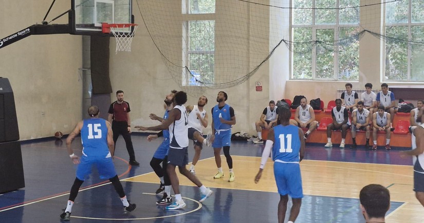 Azərbaycanın basketbol klubları hazırlıq oyununda üz-üzə gəliblər