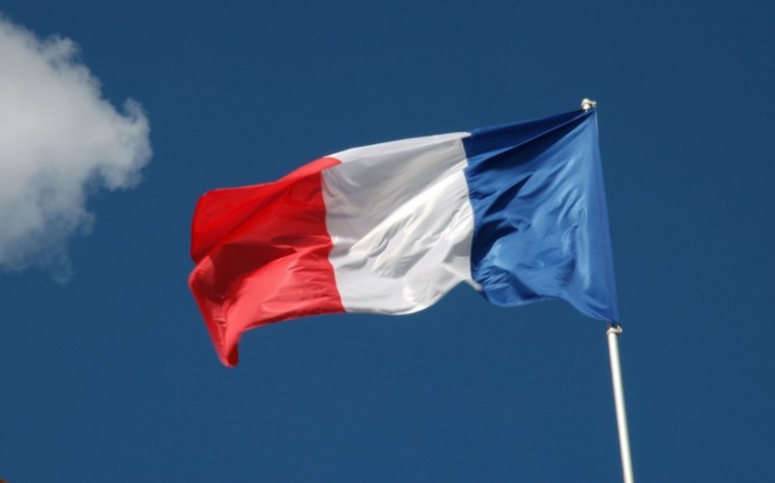Нацсобрание Франции проголосовало против вотума недоверия правительству