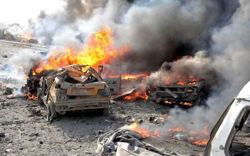 При подрыве двух автомобилей в Багдаде погибли 11 человек