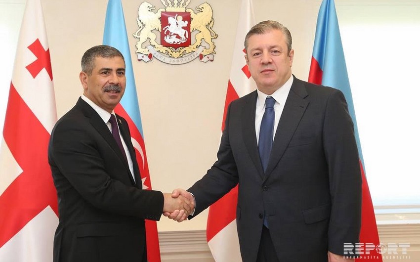 Министр обороны Азербайджана встретился с премьер-министром Грузии