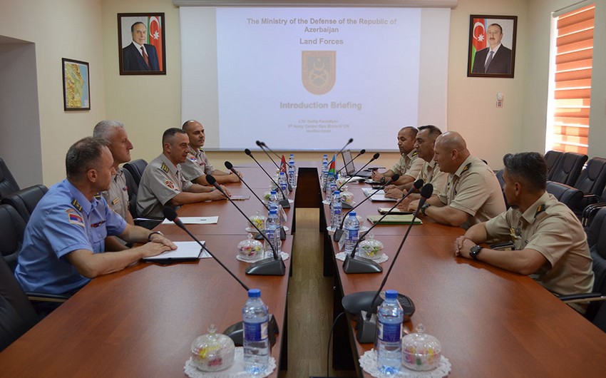 Azerbaijani Serbian military experts meet