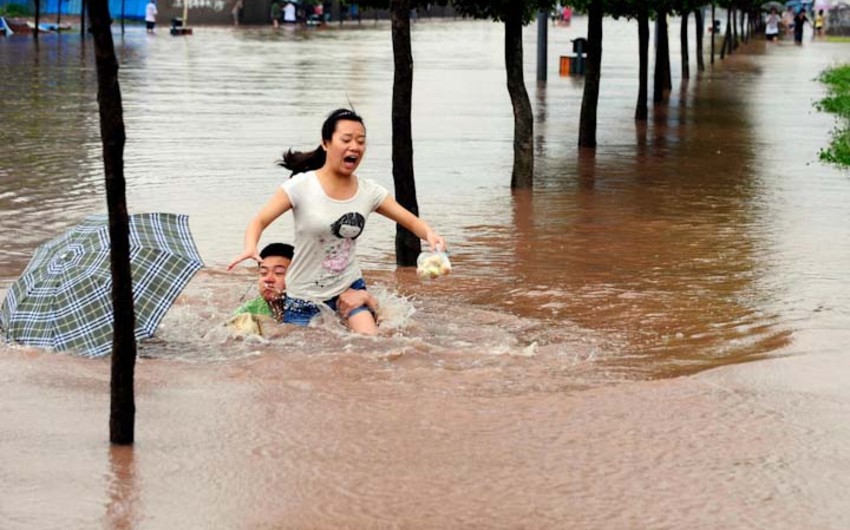 На юге Китая эвакуировали более 52 тысяч человек из-за сильных ливней