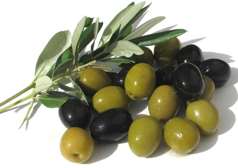 Азербайджан начал импортировать оливки из Египта