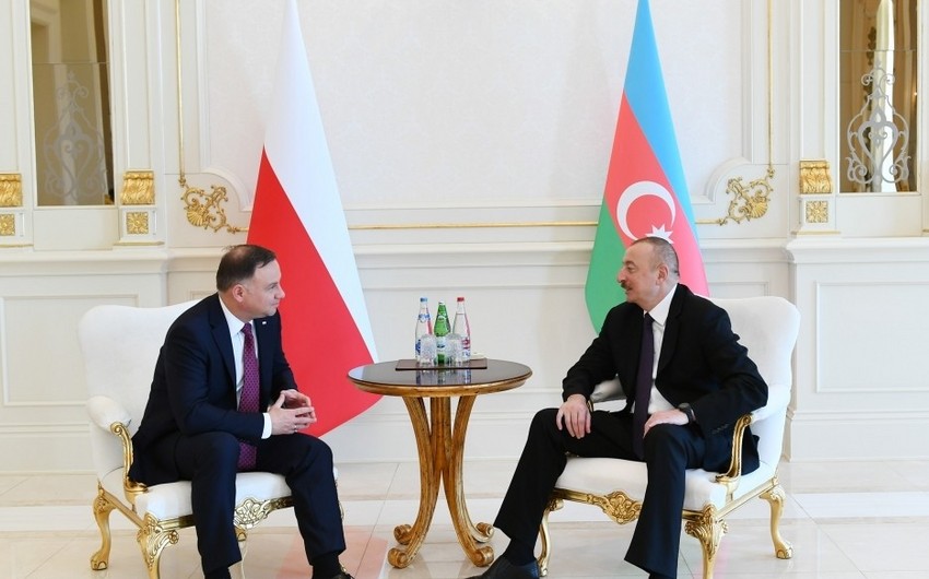 Azerbaijani, Polish presidents held one-on-one meeting