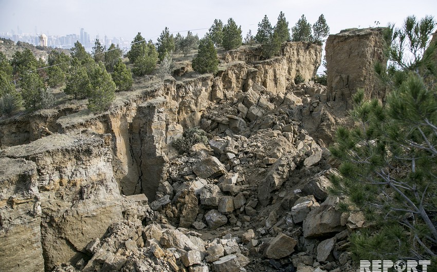 Министерство: В зоне оползня на Баилово произошло утяжеление слоя почвы, на территории - десятки трещин