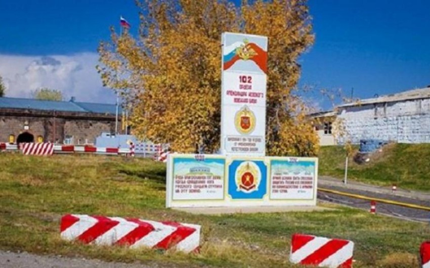 Rusiya hərbçisi Ermənistanda 57 yaşlı süpürgəçini döyərək öldürüb