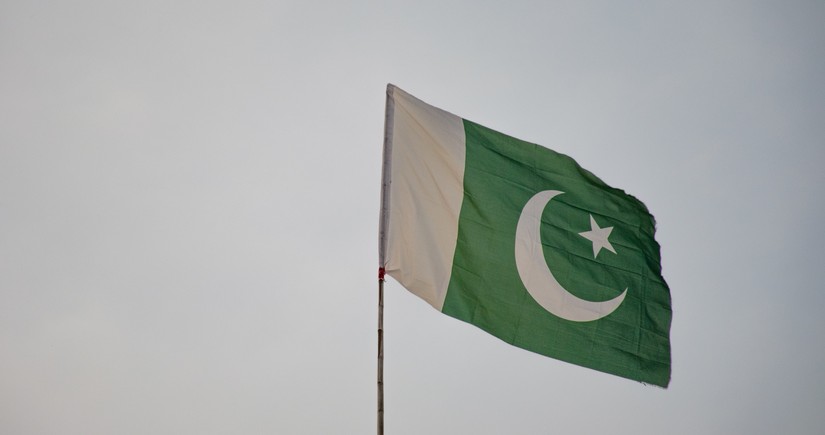 Парламент и МИД Пакистана осудили попытку вмешательства США во внутренние дела страны