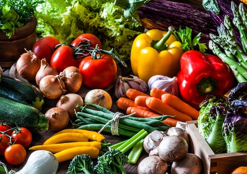 Азербайджан увеличил расходы на поставки овощей из Грузии на 45%