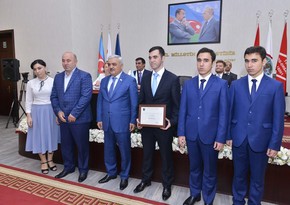 Rovnag Abdullayev congratulates three brothers selected BHOS