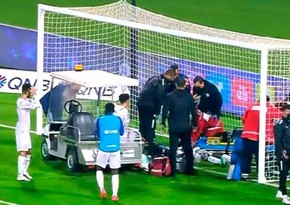 Футболист перенес сердечный приступ во время матча в Катаре