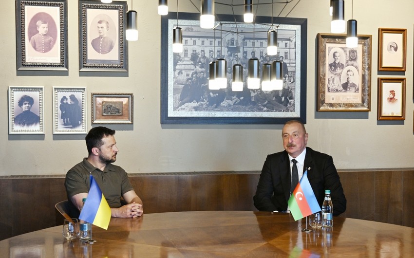 Presidents of Azerbaijan and Ukraine meet in Chisinau