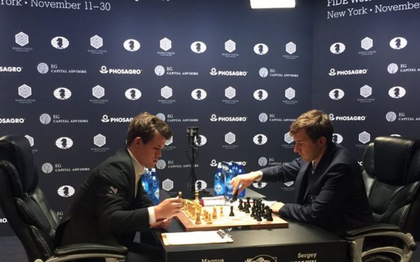 Карякин и Карлсен сыграли вничью в пятой партии матча за шахматную корону