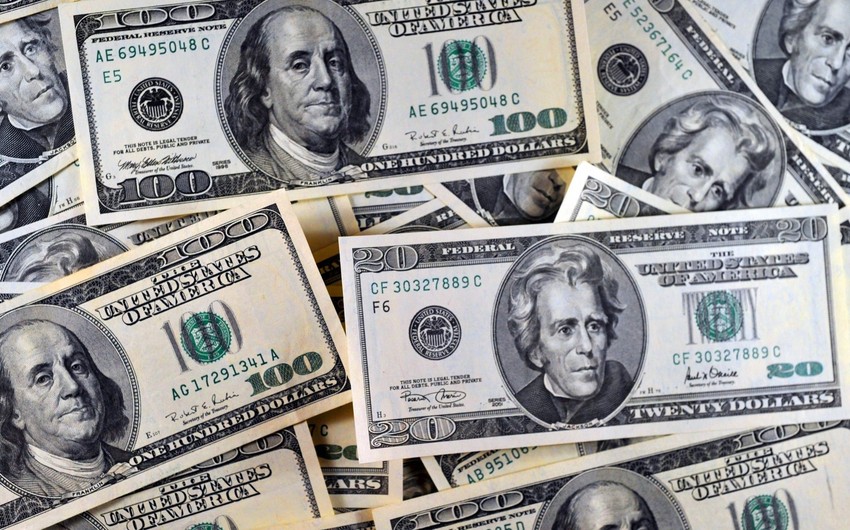 Курс доллара в России превысил 70 рублей