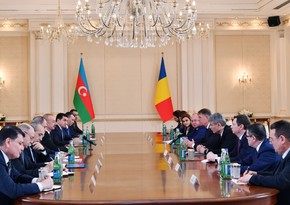 President Ilham Aliyev and President Klaus Iohannis hold expanded meeting