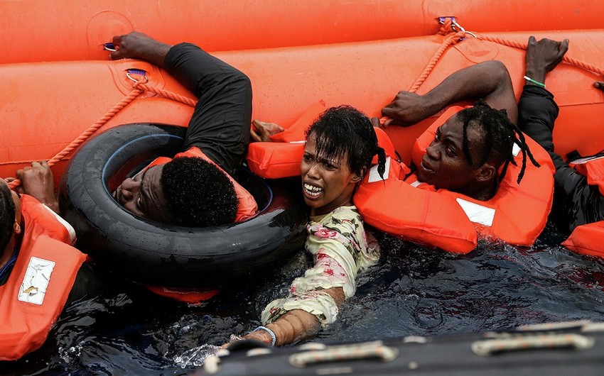 В водах пролива Па-де-Кале спасли 243 мигранта