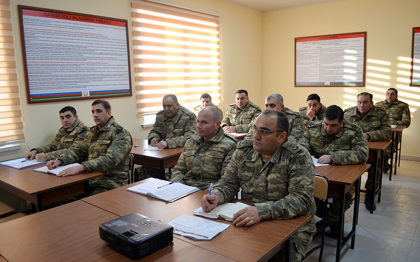 Azərbaycan Ordusunda britaniyalı mütəxəssislərin iştirakı ilə təlim kursu keçirilir