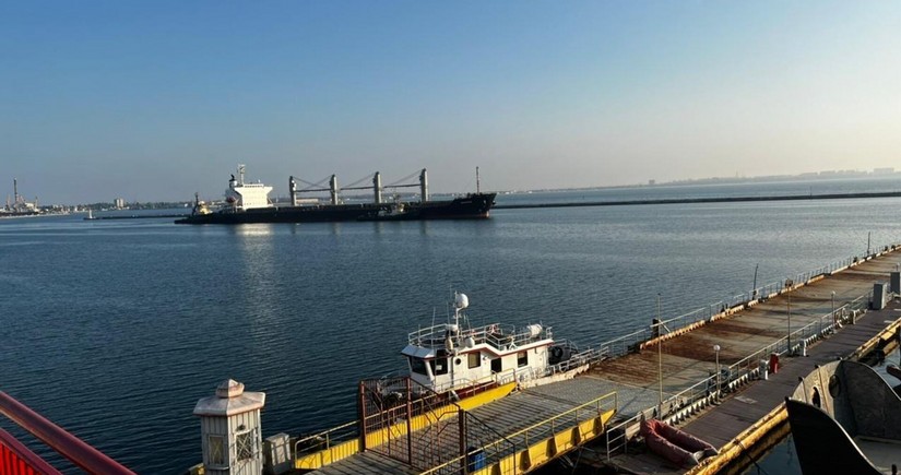 Dry cargo ship Thoe leaves Ukraine's Chornomorsk port with sunflower seeds