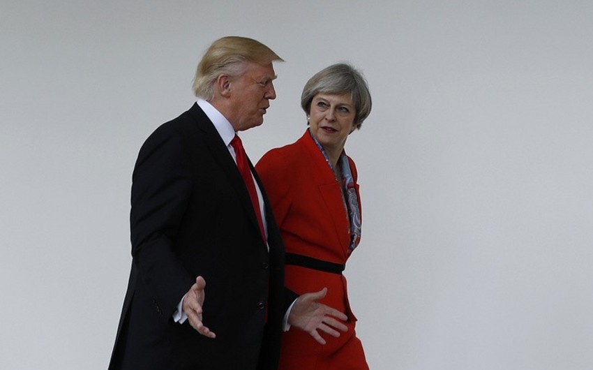 Мэй предложит Трампу встретиться вне Лондона, чтобы избежать протестов