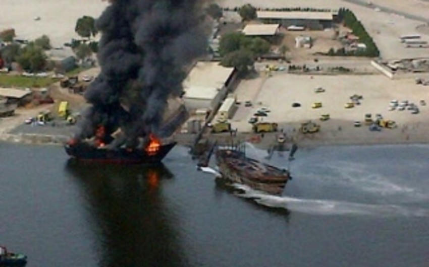 В Дубае загорелись несколько судов