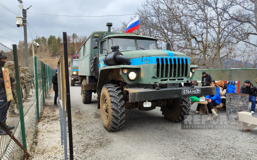 По дороге Ханкенди-Лачын беспрепятственно проехал 83 автомобиля российских миротворцев