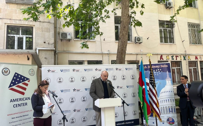 В Азербайджанском университете языков открылась образовательная выставка вузов США