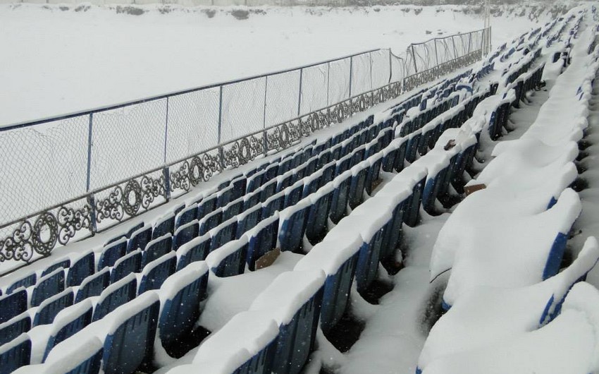 В связи со снегом отложены еще 2 матча в рамках чемпионата Азербайджана