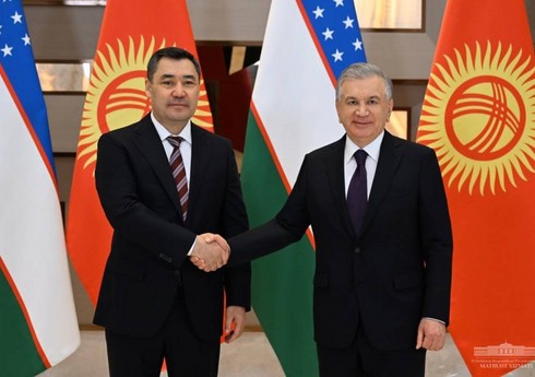 Мирзиёев и Жапаров договорились об увеличении объемов взаимной торговли до 2 млрд долларов