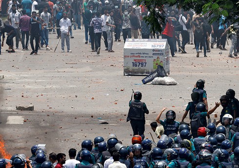 В Бангладеш в ходе акции протеста пострадали 15 человек