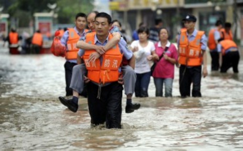 ​В Китае жертвами наводнения стали более двухсот тысяч человек