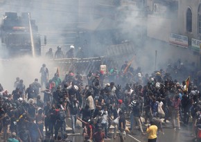  По меньшей мере 30 человек пострадали в ходе массовых протестов в Коломбо