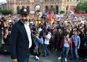 Nikol Paşinyan Ermənistanın konstitusiyasını dəyişməyə hazırlaşır - ŞƏRH