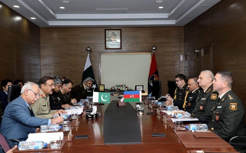 Azerbaijan and Pakistan mull military cooperation